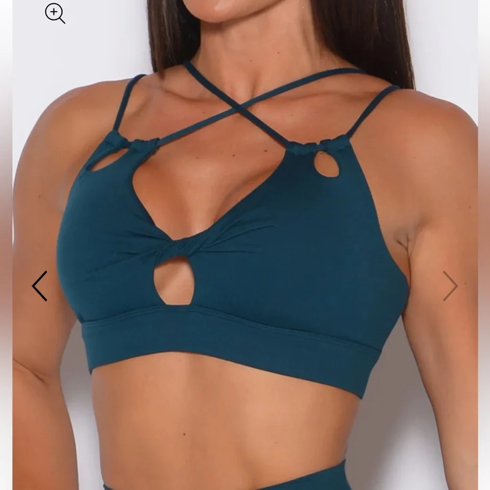 Bombshell Sportswear Set - Picture 3 of 6